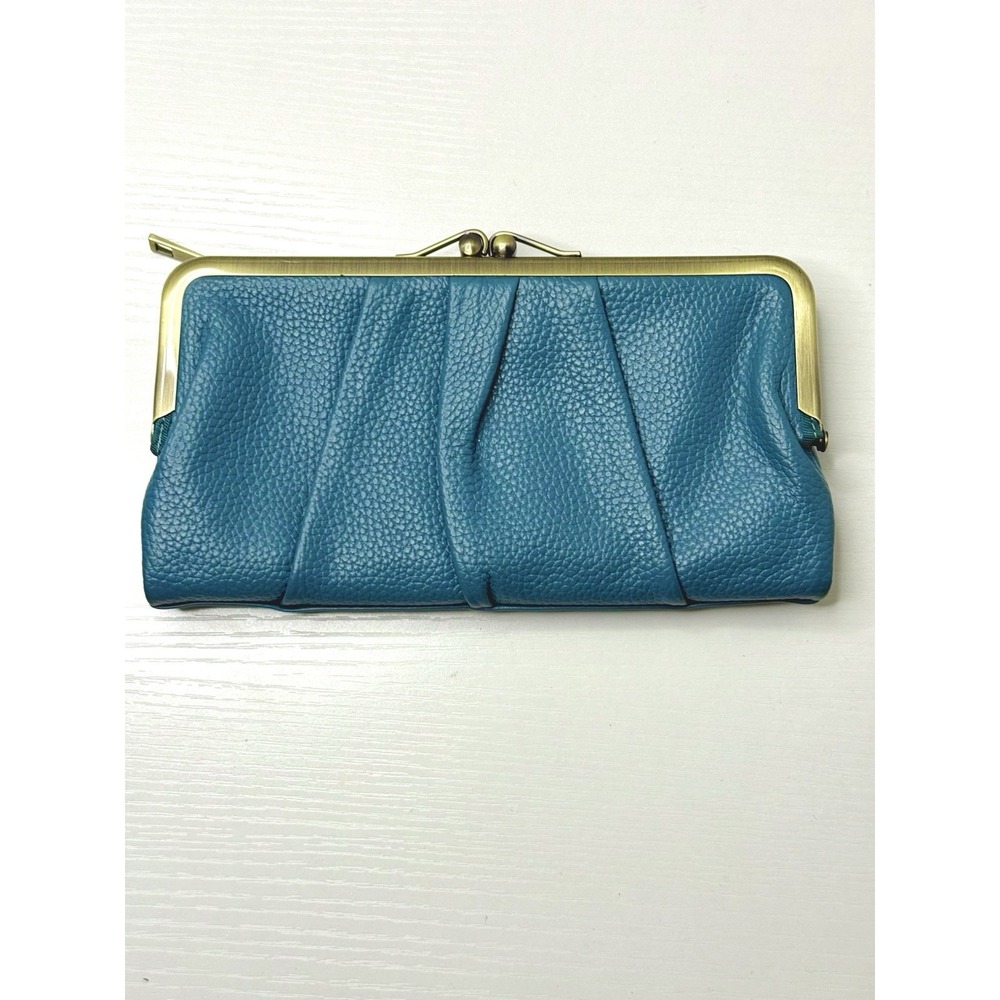 Bifold Clutch Wallet for Women with A Kiss-lock Clasp Card Holder